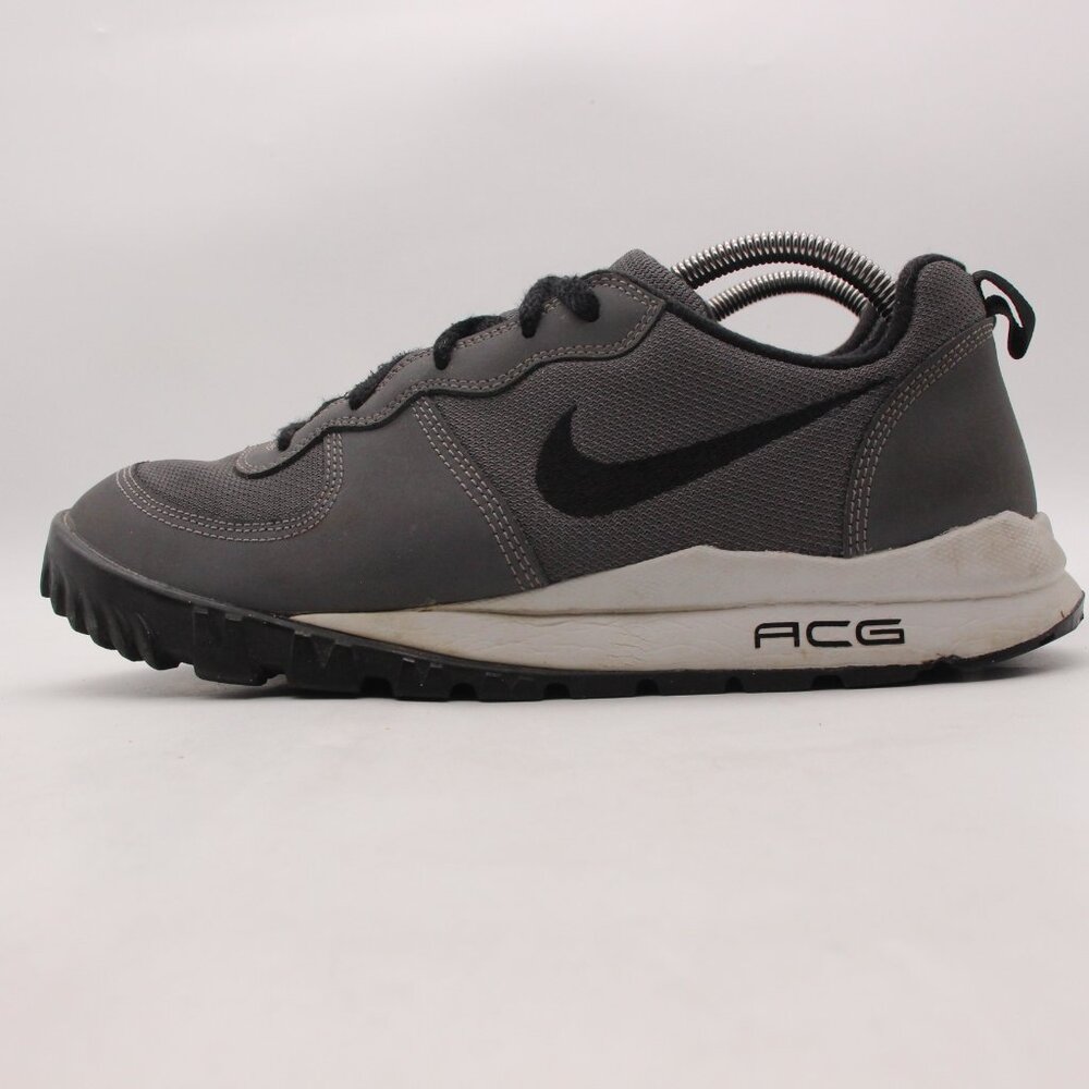 Nike ACG Takos Low Men’s Size 10 Trail Hiking Running Shoe Sneaker 317542-090 - Picture 4 of 9